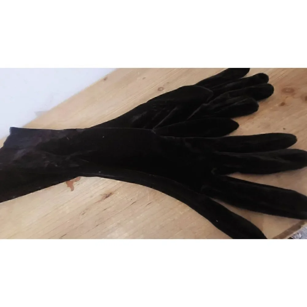 Velour black glove lot lot 10